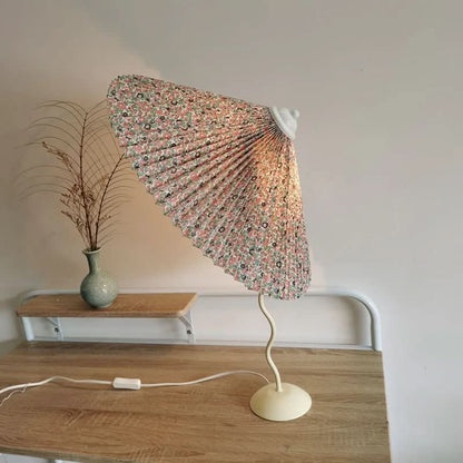 Chic Spiral Table Lamp