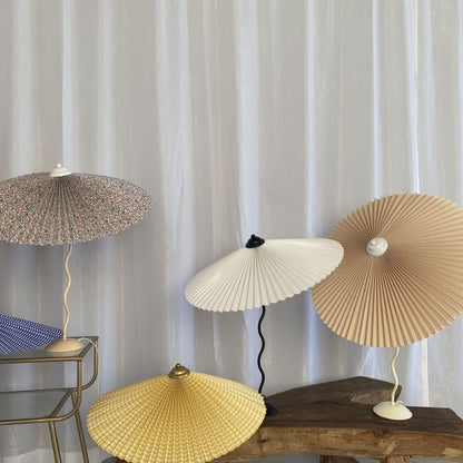 Chic Spiral Table Lamp