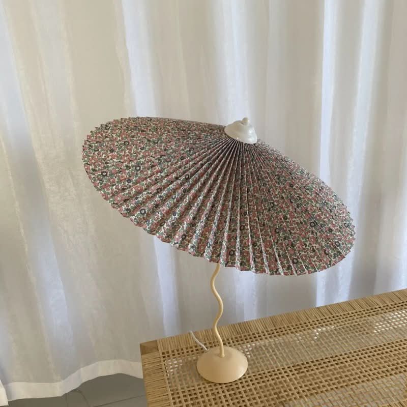 Chic Spiral Table Lamp