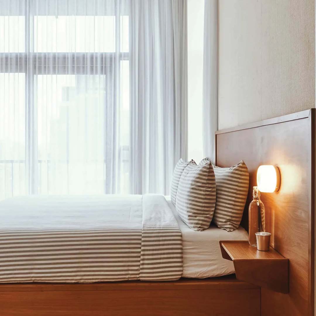 Contemporary Circular Glass LED Wall Light