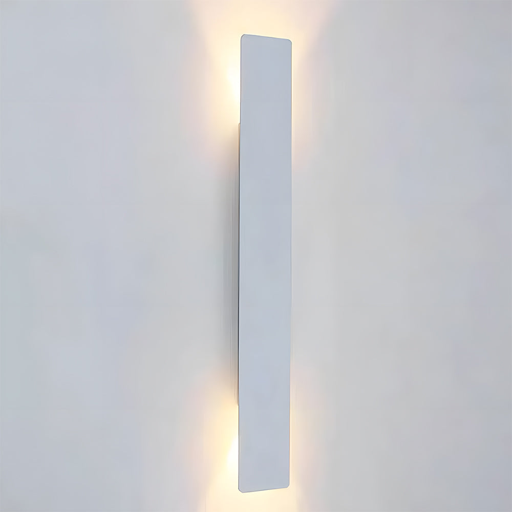 Durable Outdoor Weatherproof Wall Light