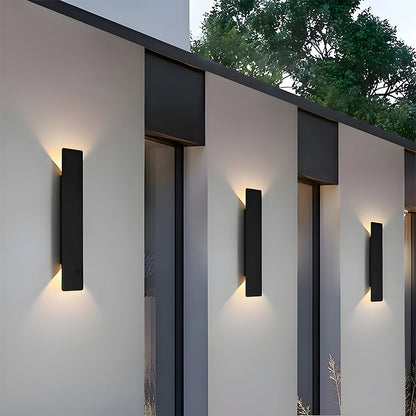 Durable Outdoor Weatherproof Wall Light