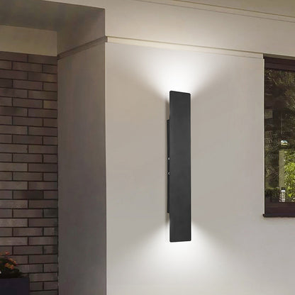 Durable Outdoor Weatherproof Wall Light