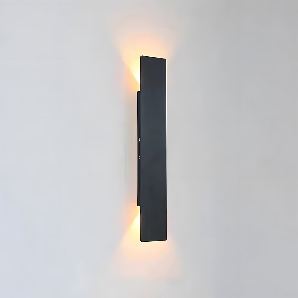 Durable Outdoor Weatherproof Wall Light