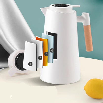 Insulated Water Bottle with Digital Temp Screen