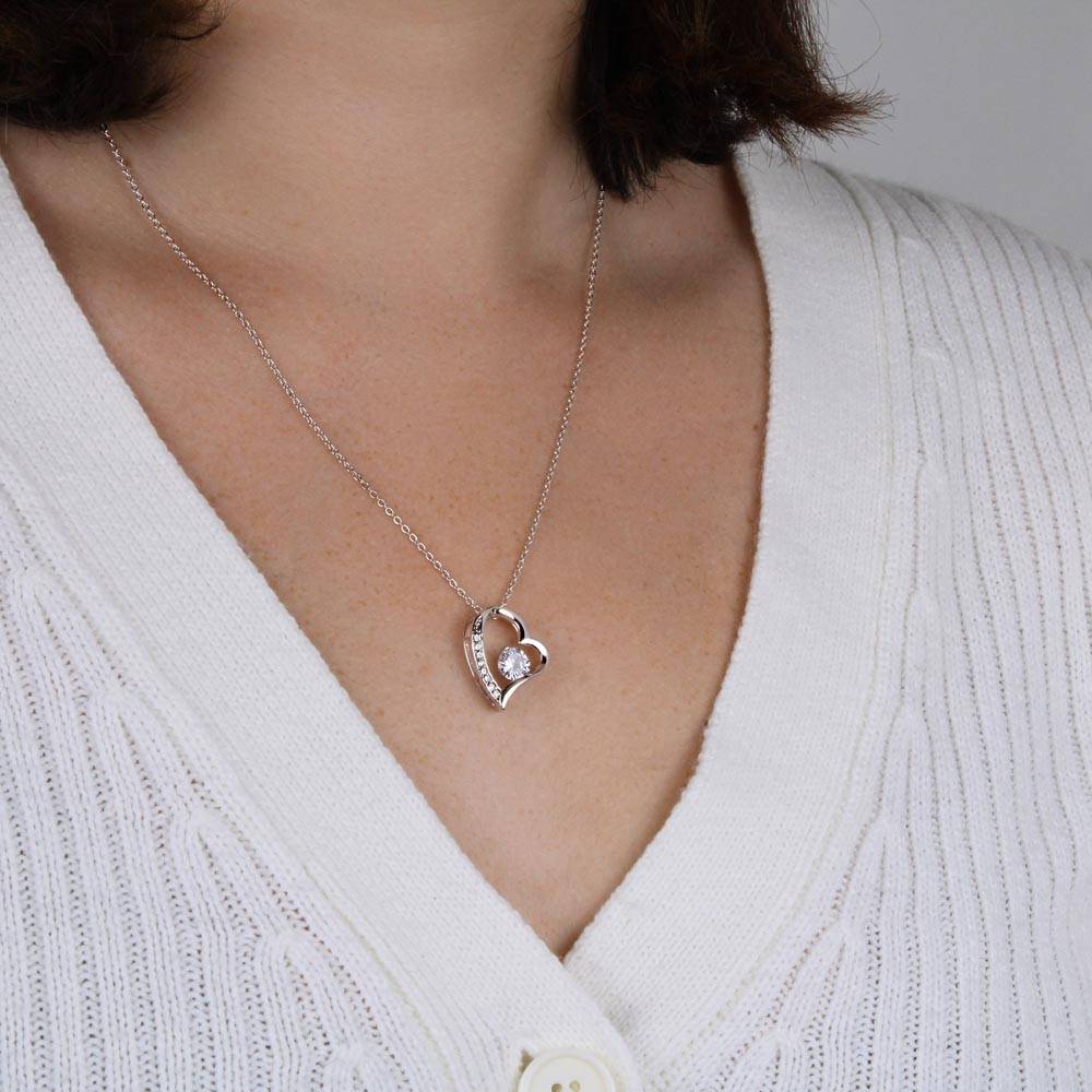 Romantic Rose Gift Box with Heart Necklace Set