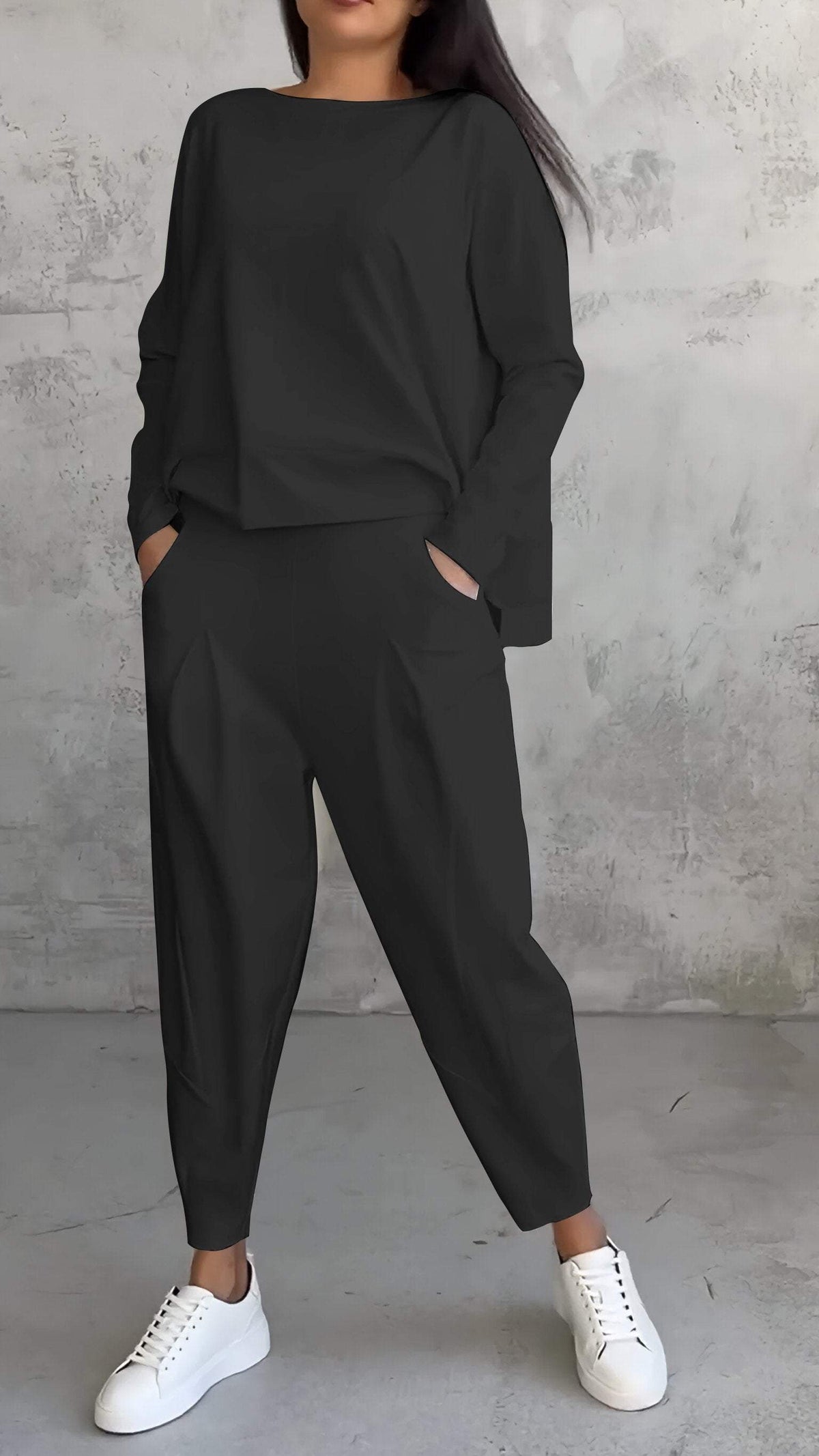 Two-Piece Leisure Suit with Round Neck and Long Sleeves