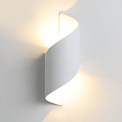 Stylish Spiral LED Outdoor Wall Lamp