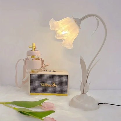 Vintage Style Adjustable Desk Lamp