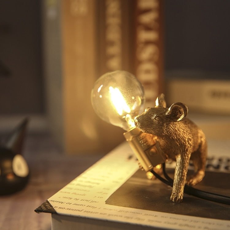 Retro Style Mouse Desk Light