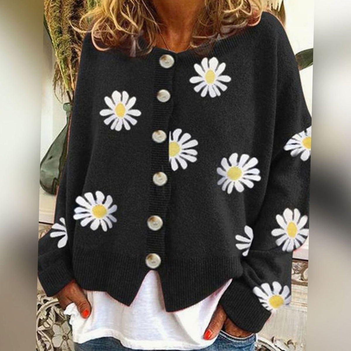 Women's Daisy Floral Button-Front Relaxed Knit Winter Cardigan