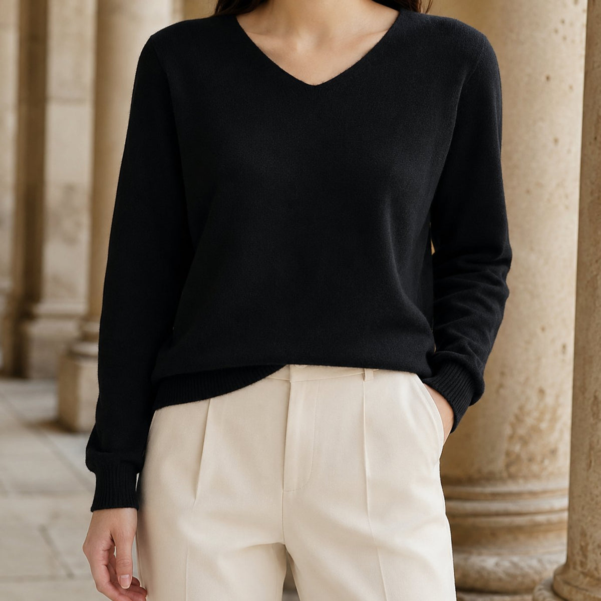 Women's Fine Wool V-Neck Relaxed Pullover Sweater