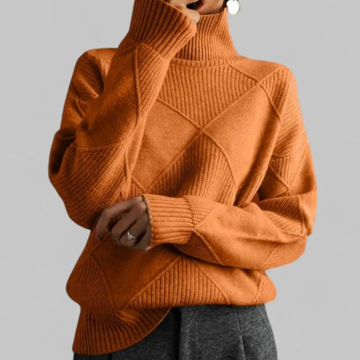 Women's Oversized Diamond-Knit Turtleneck Sweater