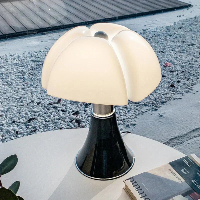 Elegant Floral Desk Lamp